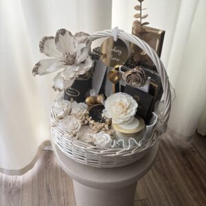 kosz prezentowy na rocznicę ślubu, kosz prezentowy na prezent ślubny, kosz prezentowy na podziękowanie, kosz prezentowy na podziękowania ślubne, kosz prezentowy dla rodziców, prezent dla rodziców