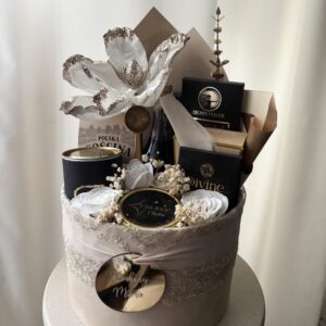 podziękowania dla rodziców, podziękowanie ślubne dla rodziców, Kochani Rodzice, kosz prezentowy wiklinowy, słodycze, GLAMOUR, BOHO, podziękowania