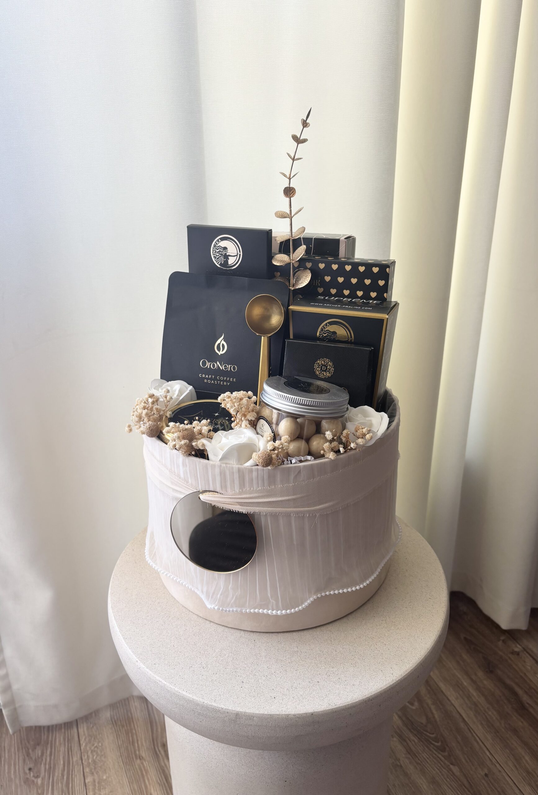 podziękowanie podziękowania dla Rodziców na ślub, kosz prezentowy luksusowy, eleganckie podziękowania, podziękowania w stylu glamour, BOHO