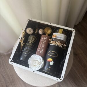 upominek dla Pary Młodej, personalizowany prezent na ślub, prezent na ślub dla przyjaciół, pamiątka prezent ślubny, prezent na ślub, zamiast pieniędzy na ślub, upominek zamiast wina, kosz box